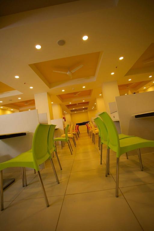 Ganpat Grand Hotell Palni Eksteriør bilde