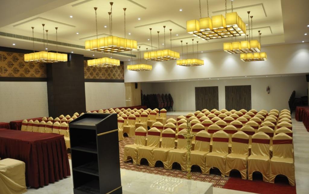 Ganpat Grand Hotell Palni Eksteriør bilde