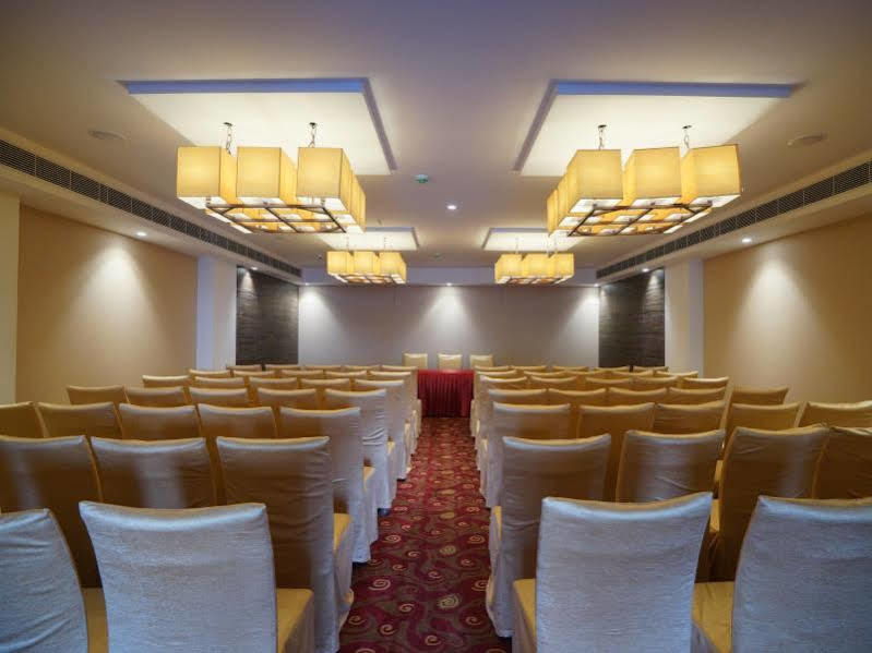 Ganpat Grand Hotell Palni Eksteriør bilde