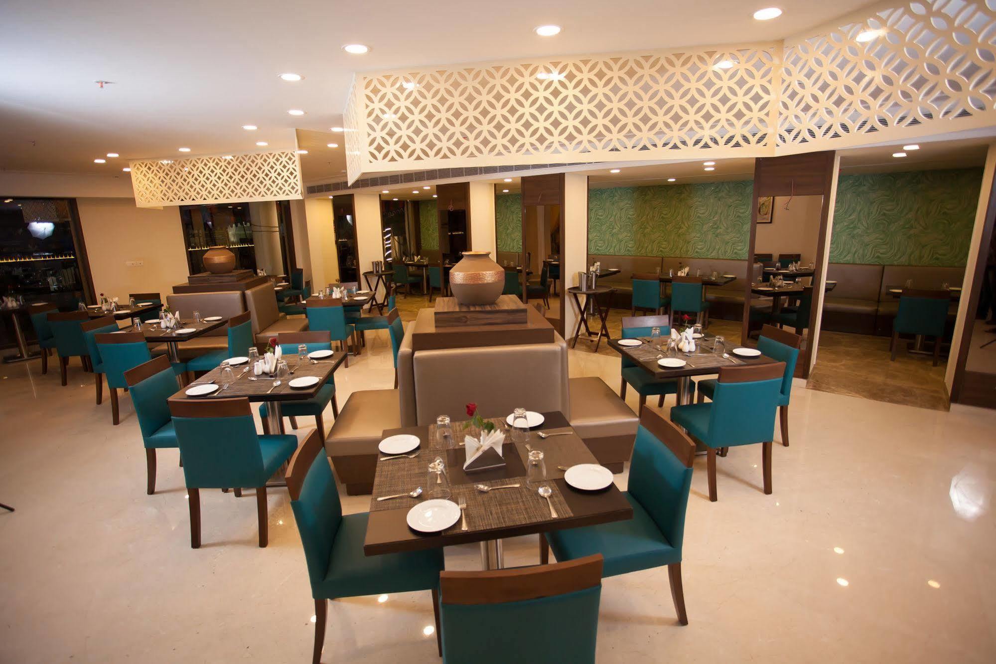 Ganpat Grand Hotell Palni Eksteriør bilde